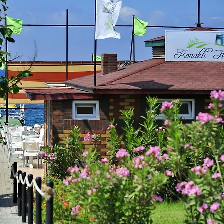 Club (adults Only) Konaklı